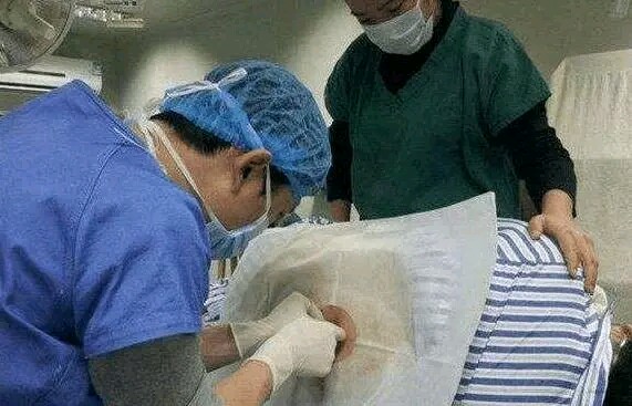 2024武汉私立医院做试管男婴医院排名（供参考附蛋费用？）